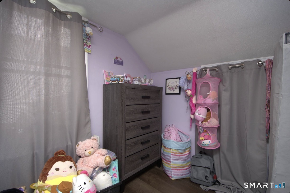 242 Victoria Road Hartford, CT 06114 - Photo 21 of 34