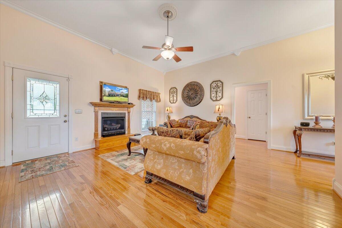64 Forest Edge Road Wirtz, VA 24184 - Photo 10 of 122 009-MIB00672