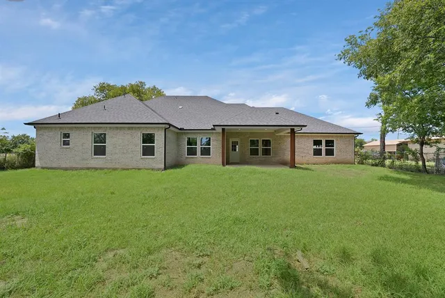 $405,000 | 206 Hix Road, Cleburne, TX 76031