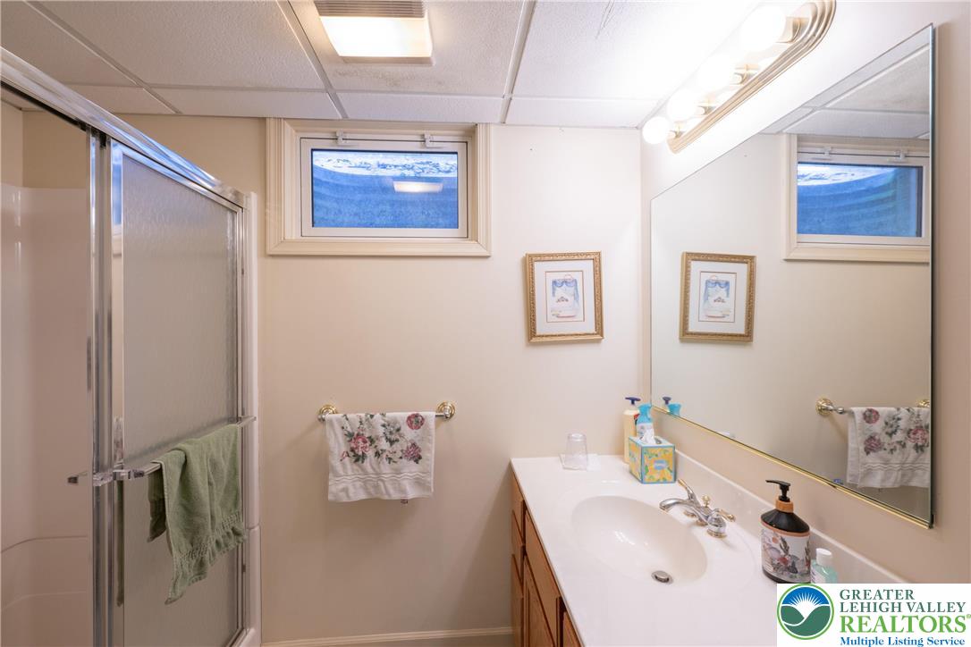 2570 Millbrook Drive Emmaus, PA 18049 - Photo 29 of 42