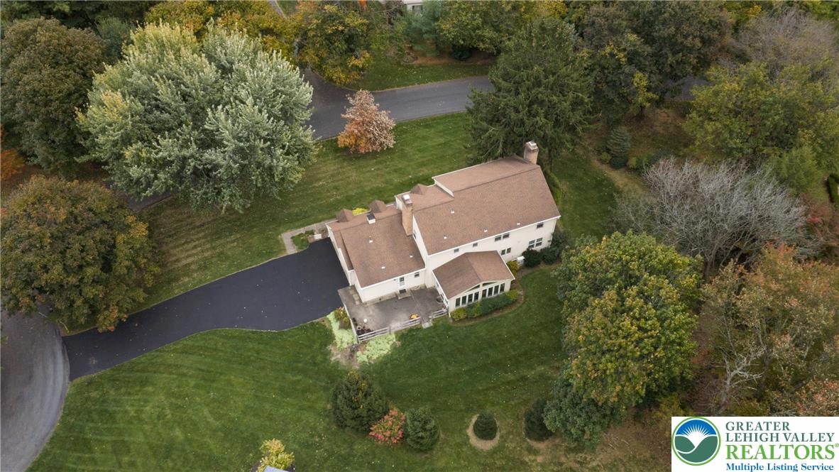 2570 Millbrook Drive Emmaus, PA 18049 - Photo 5 of 42