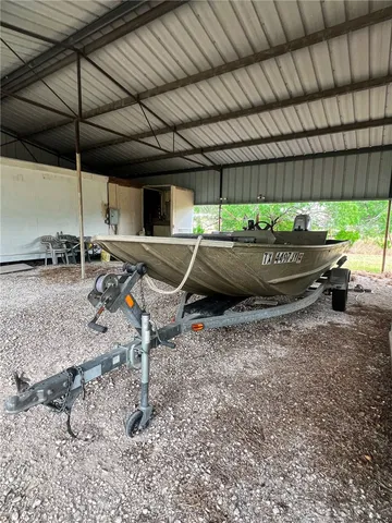 $200,000 | 156 Naylor Road, Calliham, TX 78007