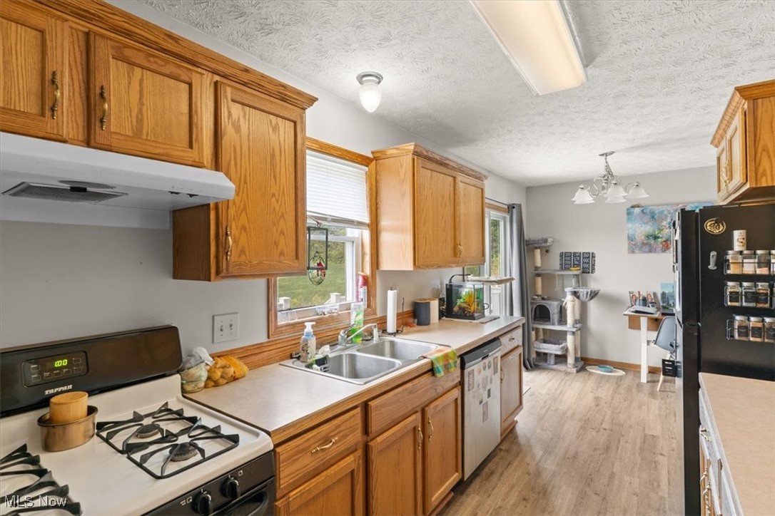 7349 Navarre Road Southwest Massillon, OH 44646 - Photo 13 of 47 Gallery Image 13