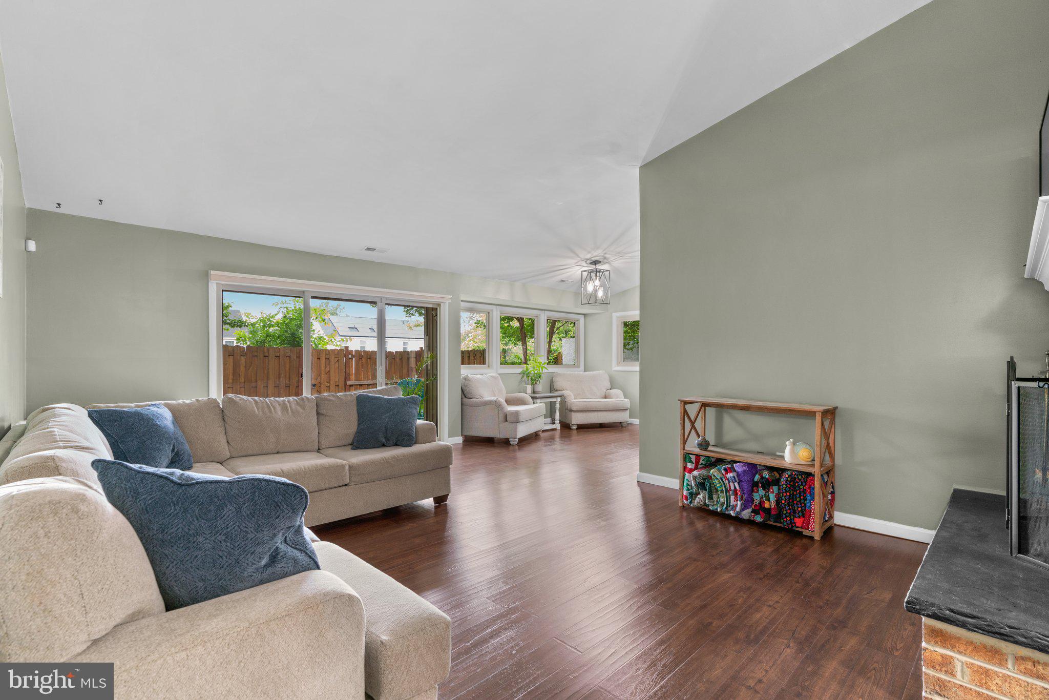 5367 Flight Feather Columbia, MD 21045 - Photo 16 of 42 a living room with furniture and a wooden floor