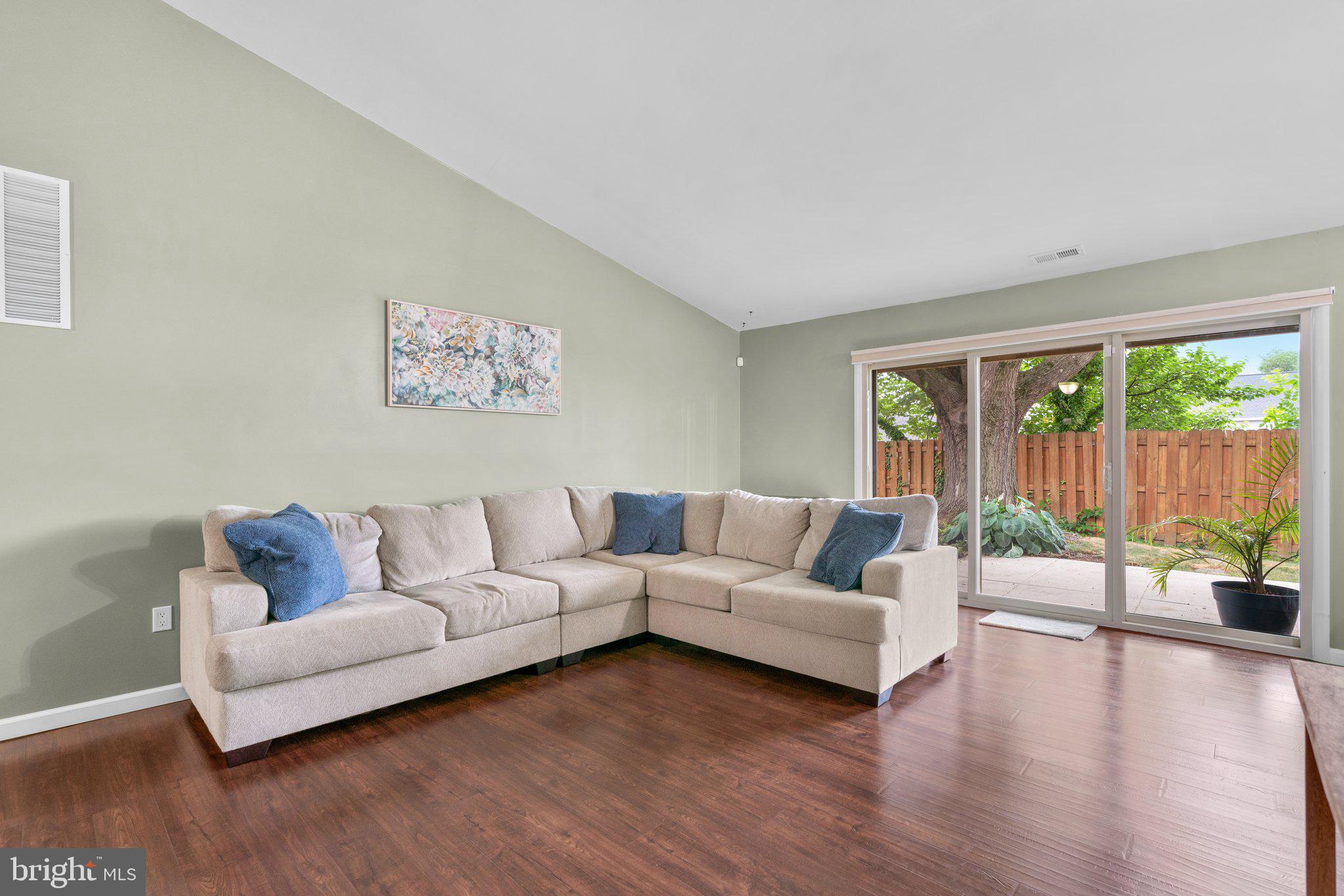 5367 Flight Feather Columbia, MD 21045 - Photo 17 of 42 a living room with furniture and a large window