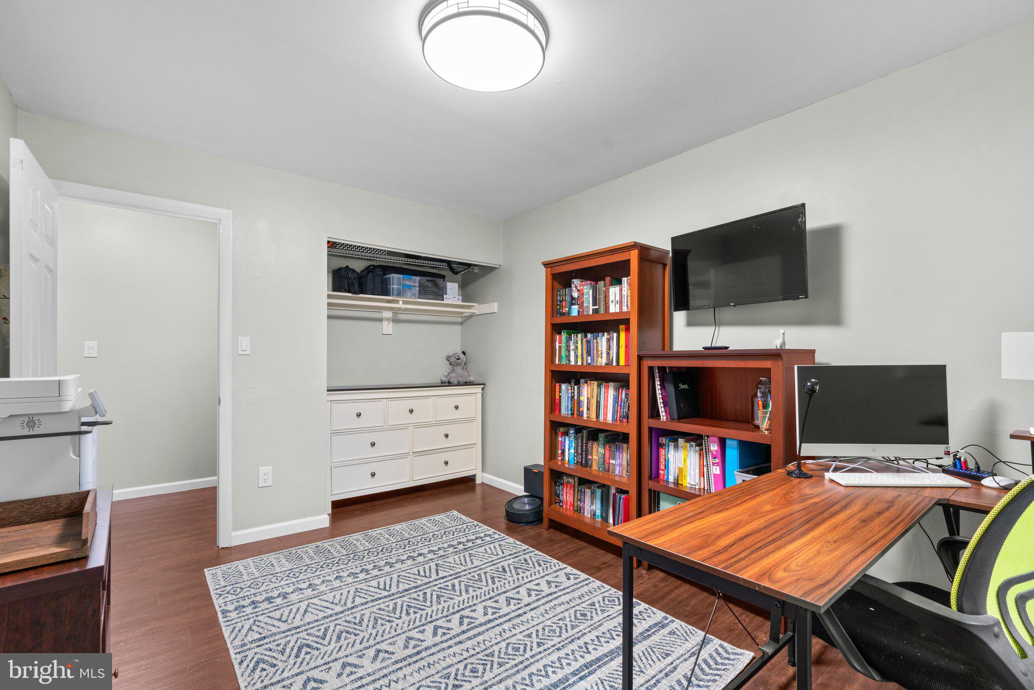 5367 Flight Feather Columbia, MD 21045 - Photo 29 of 42 a room with furniture and a flat screen tv