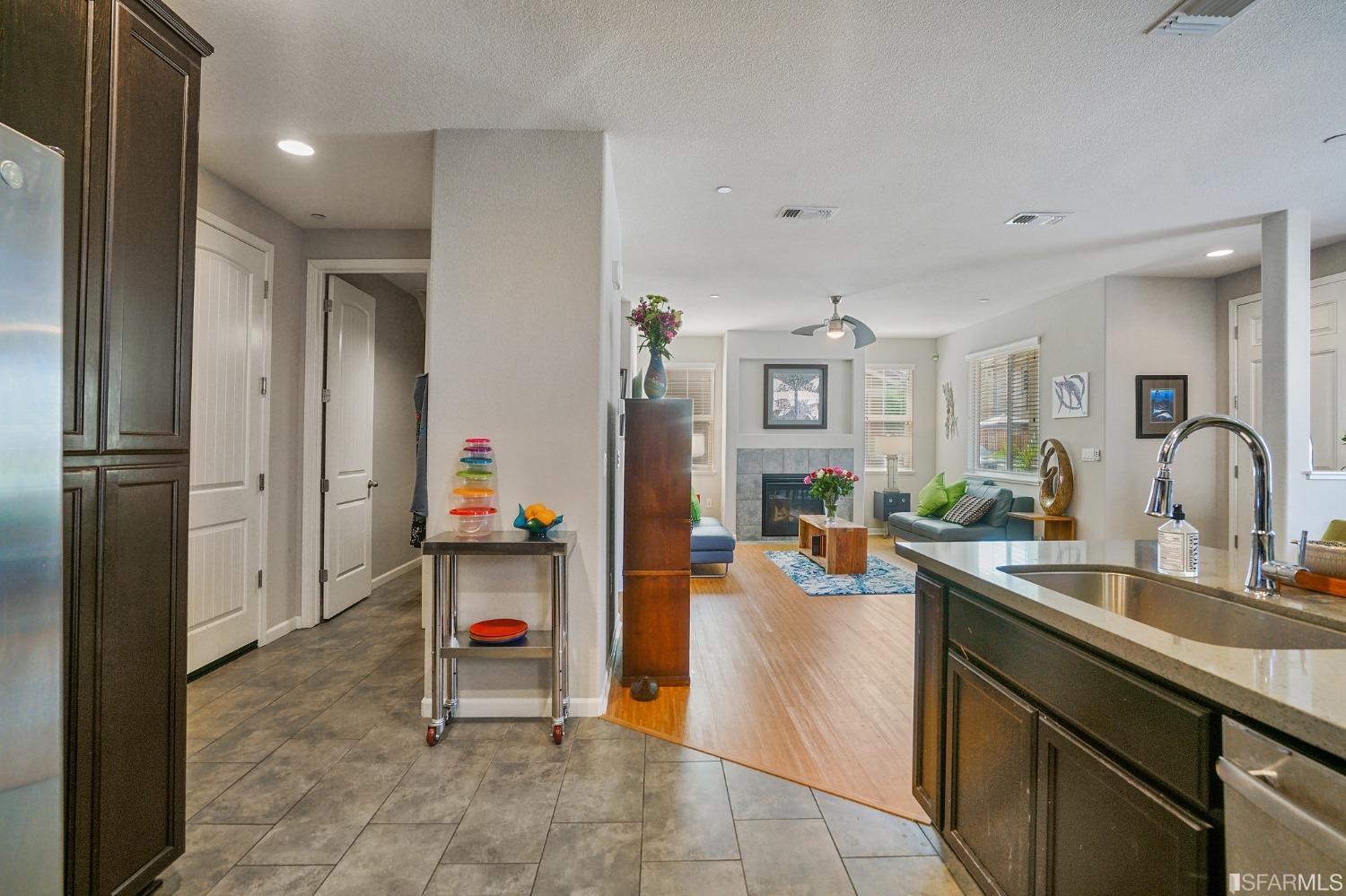 190 Belle Harbor Circle Pittsburg, CA 94565 - Photo 11 of 37 a view of living room and window