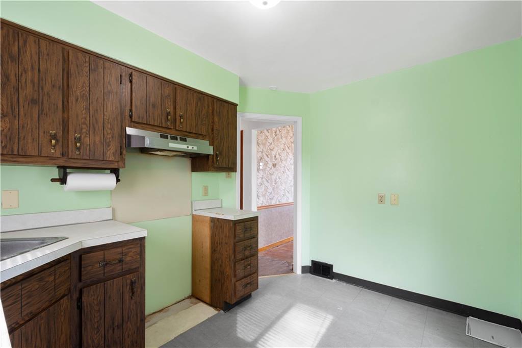 3555 Middleboro Road Pittsburgh, PA 15234 - Photo 13 of 29 Gallery Image 13
