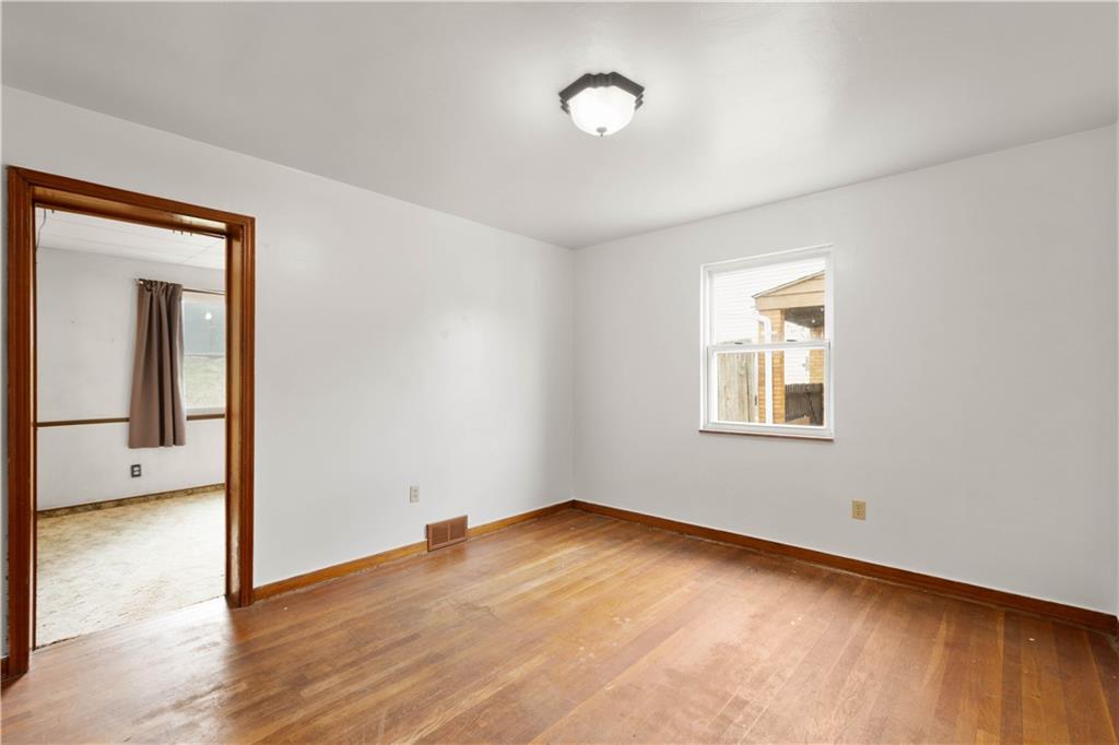 3555 Middleboro Road Pittsburgh, PA 15234 - Photo 19 of 29 Gallery Image 19