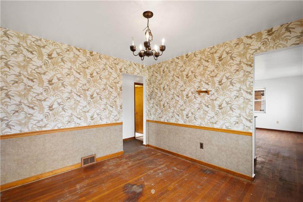 3555 Middleboro Road Pittsburgh, PA 15234 - Photo 8 of 29 Gallery Image 8