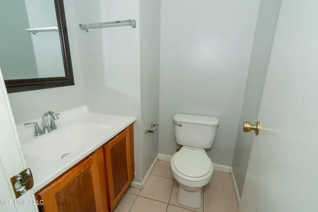 $1,000 | 20111 Daugherty Road, Unit B, Long Beach, MS 39560