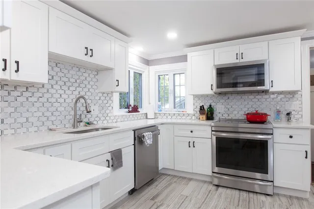 $5,500 | 470 Elmgrove Avenue, Providence, RI 02906