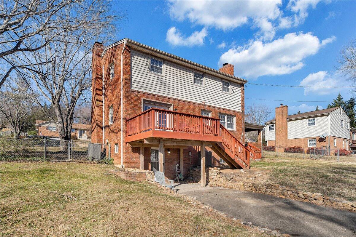 3584 Cedar Lane Roanoke, VA 24018 - Photo 62 of 75 a view of a house with a yard