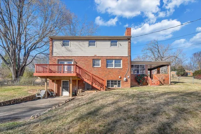 $385,900 | 3584 Cedar Lane, Roanoke, VA 24018