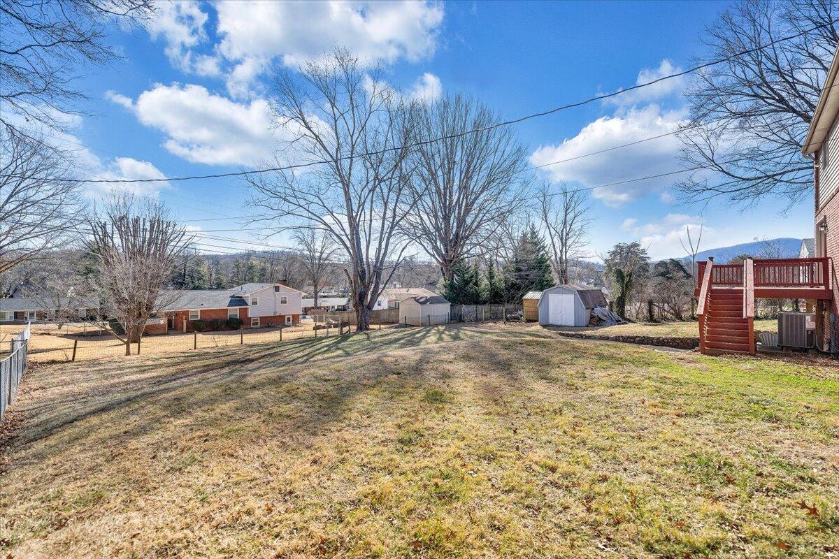 3584 Cedar Lane Roanoke, VA 24018 - Photo 70 of 75 a view of a yard with a house