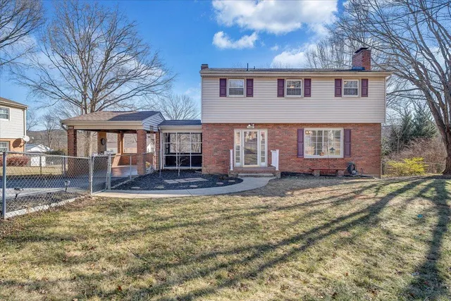 $385,900 | 3584 Cedar Lane, Roanoke, VA 24018