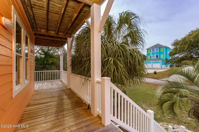 $1,575,000 | 200 Shipwreck Lane, Emerald Isle, NC 28594