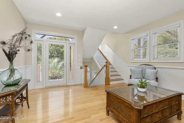 $1,575,000 | 200 Shipwreck Lane, Emerald Isle, NC 28594