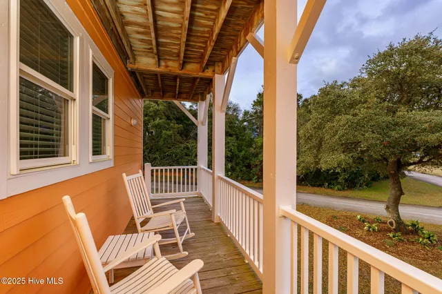 $1,575,000 | 200 Shipwreck Lane, Emerald Isle, NC 28594