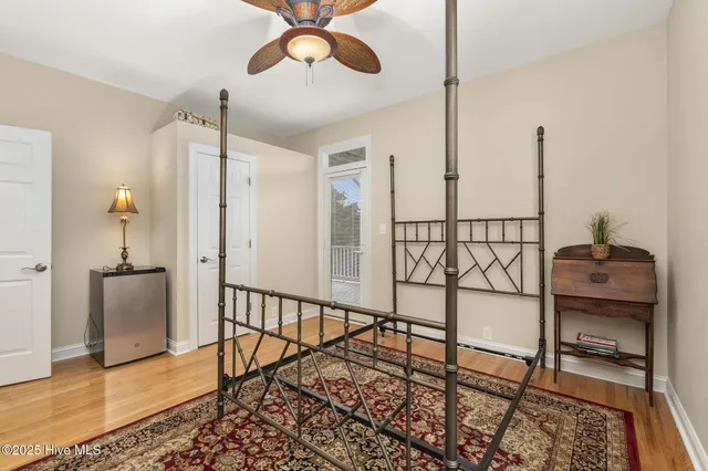 $1,575,000 | 200 Shipwreck Lane, Emerald Isle, NC 28594