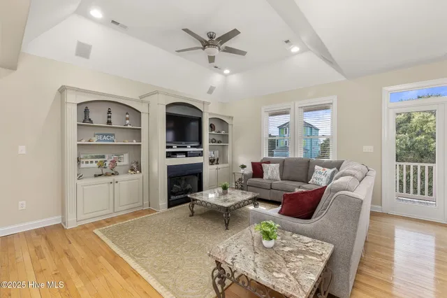 $1,575,000 | 200 Shipwreck Lane, Emerald Isle, NC 28594