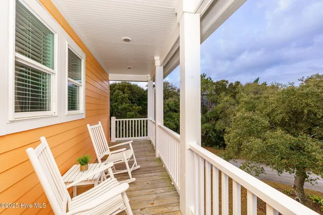 $1,575,000 | 200 Shipwreck Lane, Emerald Isle, NC 28594