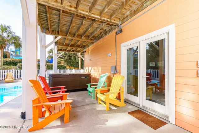 $1,575,000 | 200 Shipwreck Lane, Emerald Isle, NC 28594