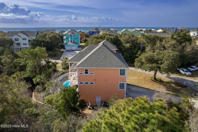 $1,575,000 | 200 Shipwreck Lane, Emerald Isle, NC 28594
