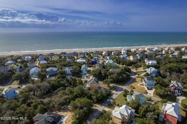 $1,575,000 | 200 Shipwreck Lane, Emerald Isle, NC 28594