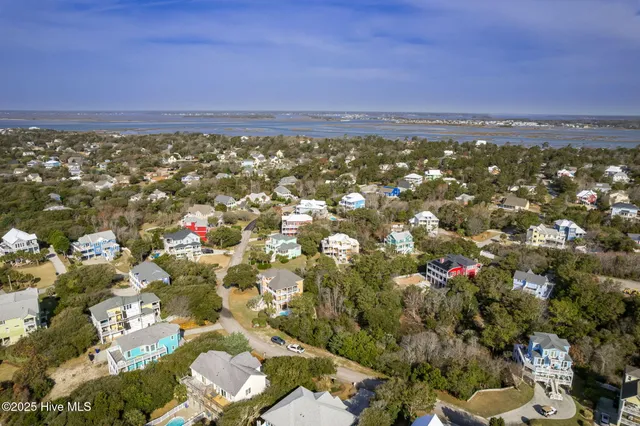 $1,575,000 | 200 Shipwreck Lane, Emerald Isle, NC 28594