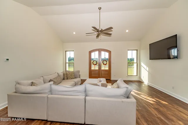 $410,000 | 152 Trudell, Basile, LA 70515