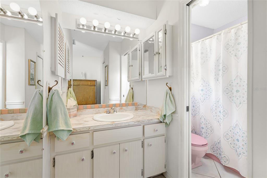 1220 Falcon Road Venice, FL 34293 - Photo 19 of 55 Gallery Image 19