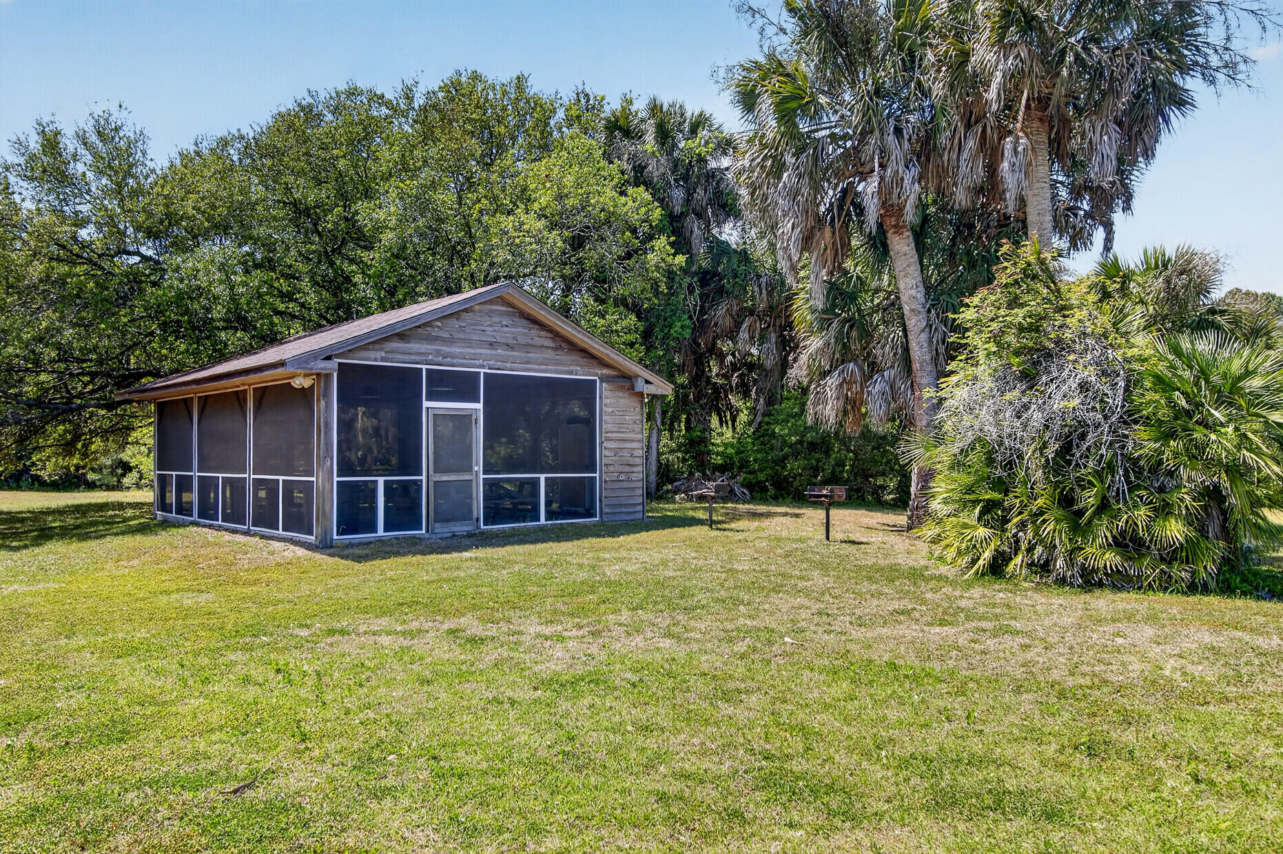 1049 Mainsail Court Awendaw, SC 29429 - Photo 38 of 40 46___16_mls