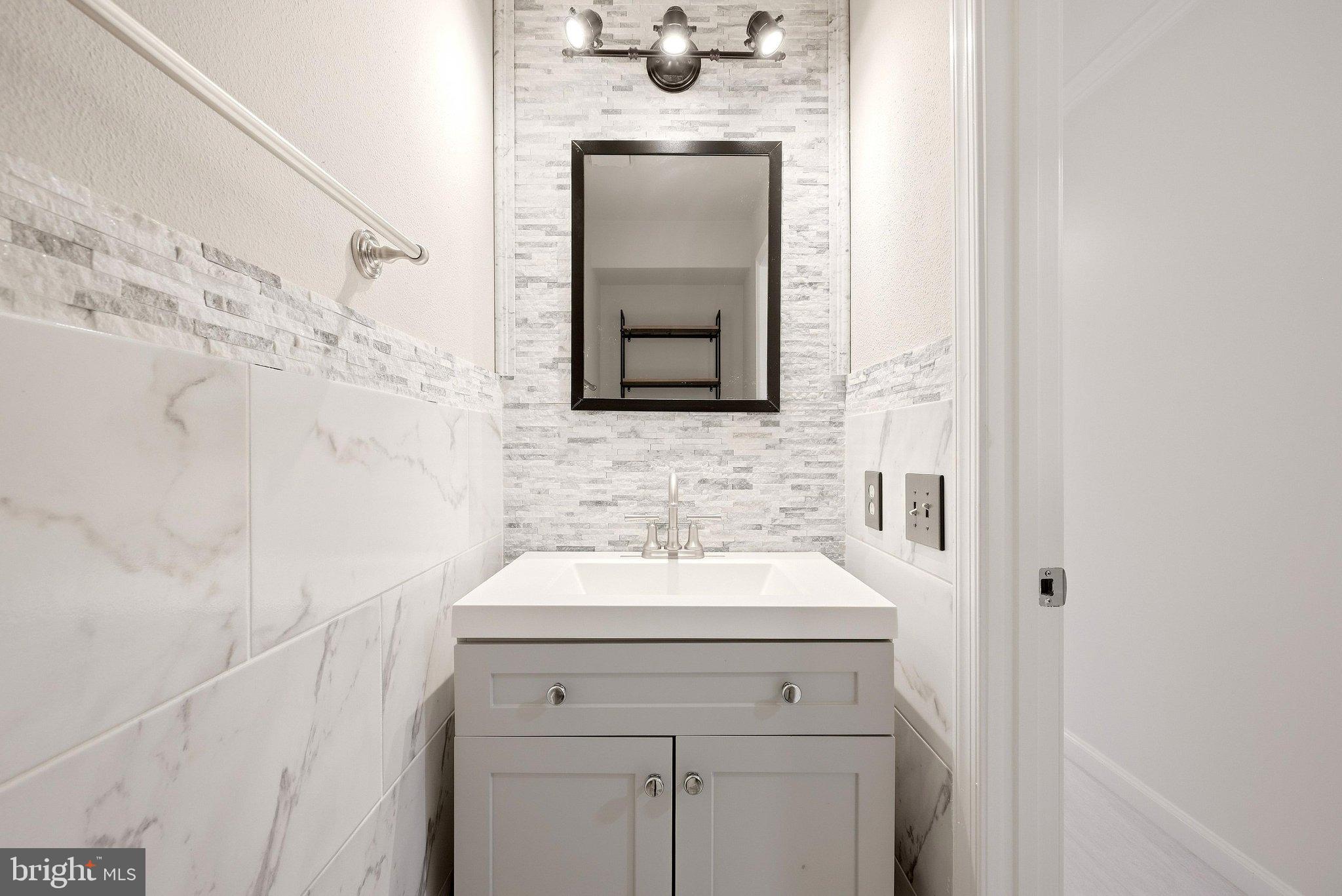 5986 Powell's Landing Road Burke, VA 22015 - Photo 18 of 40 Bathroom