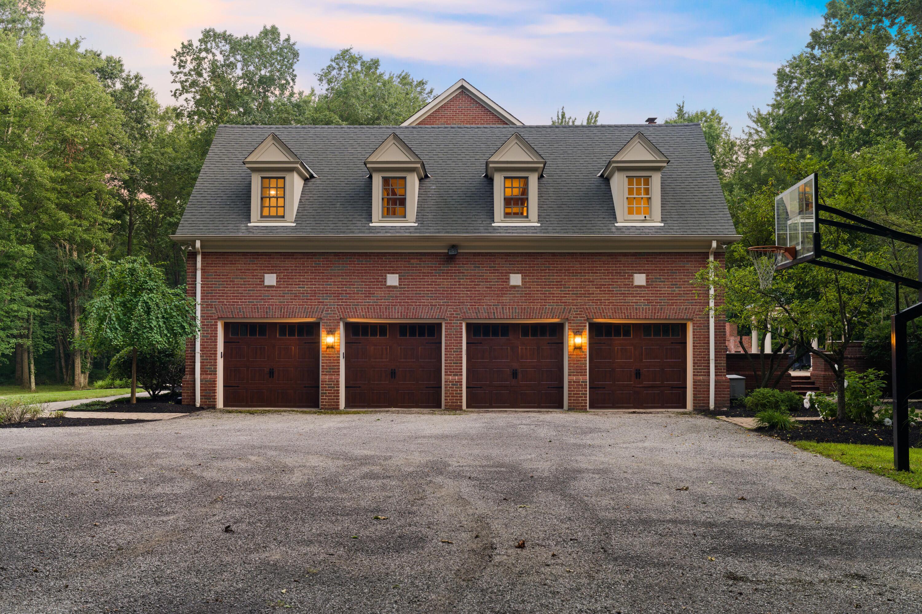 5455 Plantation Road Sunbury, OH 43074 - Photo 107 of 176 4 Car Attached Garage
