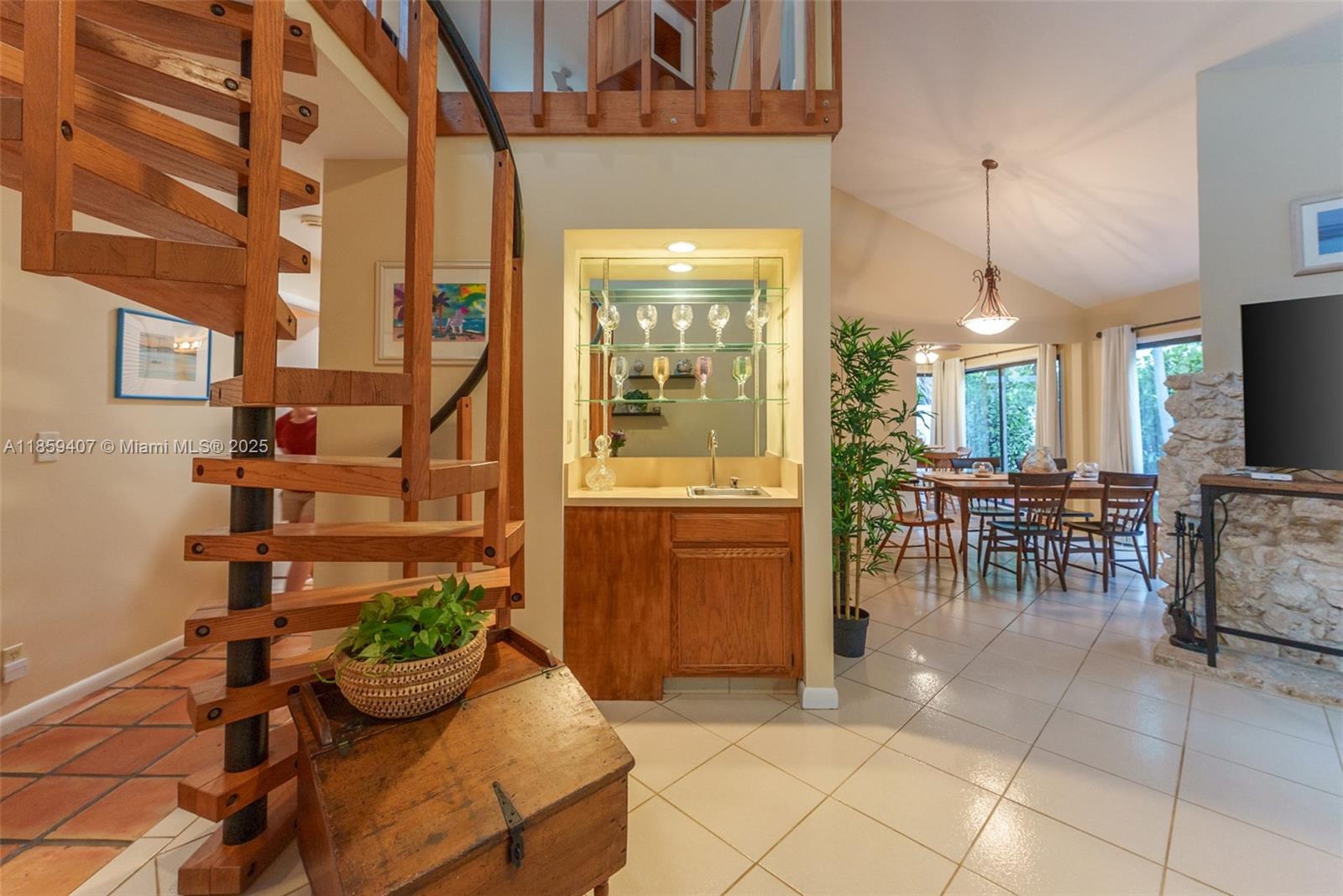 17068 Traverse Circle Jupiter, FL 33477 - Photo 9 of 72