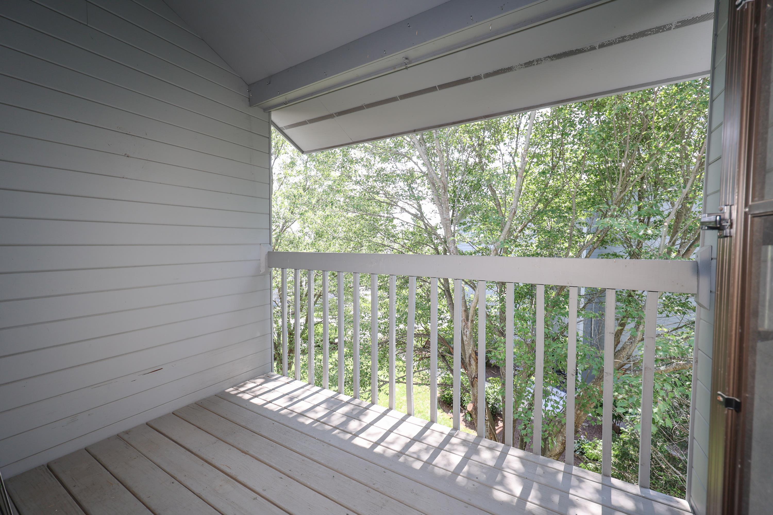 5 Tsienneto Road, Unit 205 Derry, NH 03038 - Photo 10 of 14 Gallery Image 10
