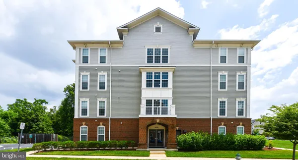 $2,899 | 3910 Doc Berlin Drive, Unit 13, Silver Spring, MD 20906
