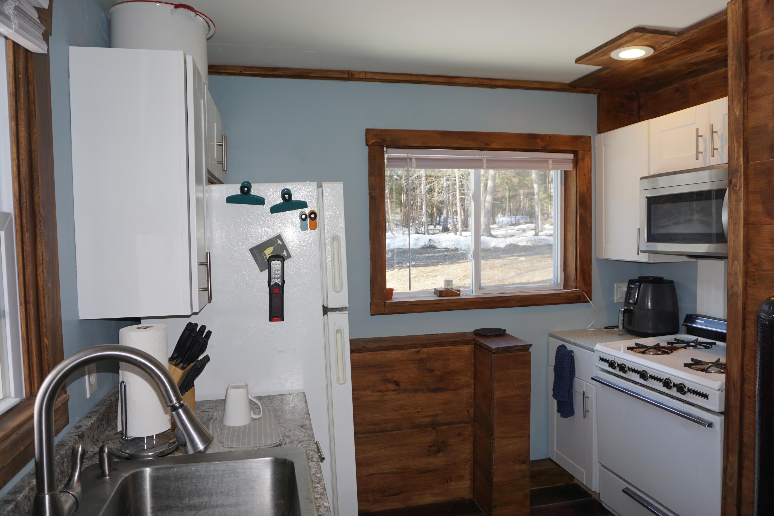 320 North Ridge Road Beaver Cove, ME 04441 - Photo 7 of 25 43014951-0D66-45E4-8E57-27C6AA333101