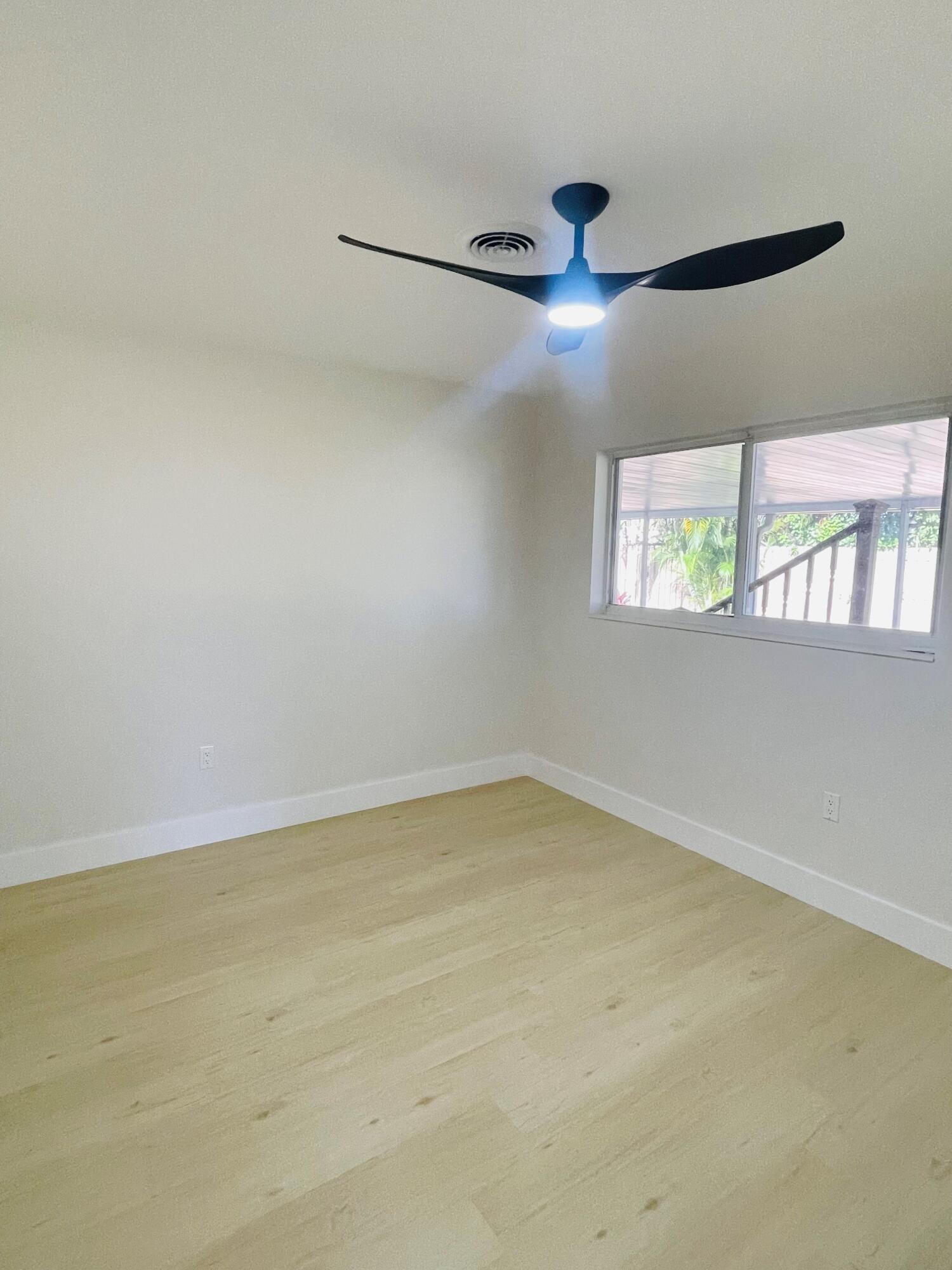 640 Northwest 16th Court Boca Raton, FL 33486 - Photo 18 of 20 14