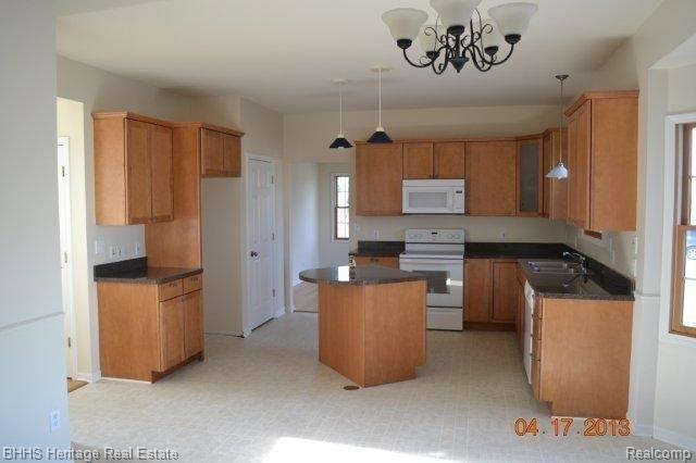 5954 Hinchey Road Howell, MI 48843 - Photo 11 of 25 Kitchen