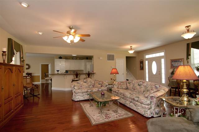 1979 Colonial Street Georgetown, SC 29440 - Photo 2 of 15 Gallery Image 2