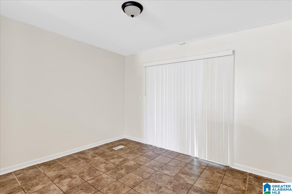 1324 Fulton Avenue Southwest Birmingham, AL 35211 - Photo 7 of 14