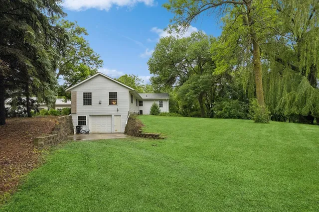 $399,900 | 9372 71st Street Northeast, Spicer, MN 56288