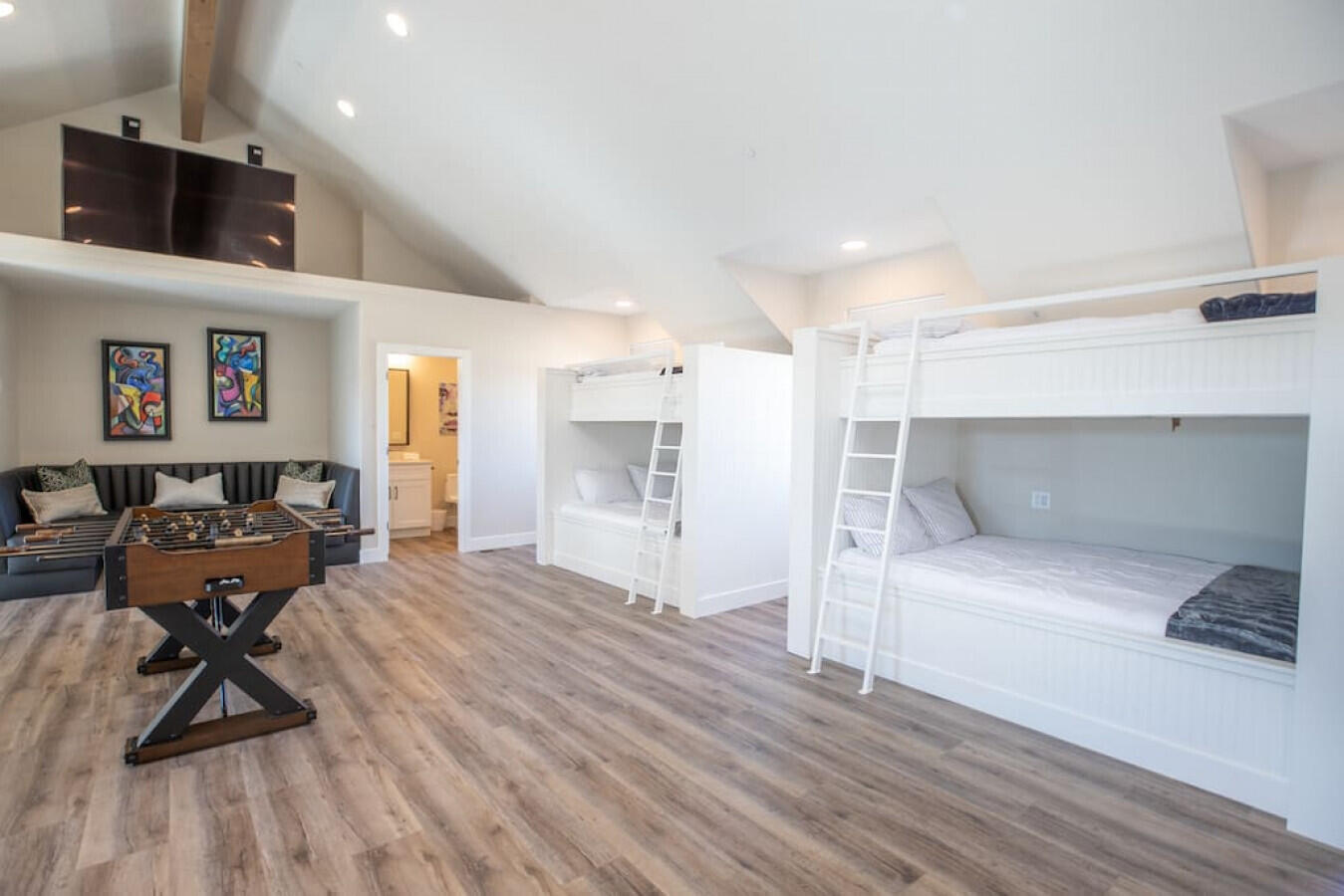 4307 Canterbury Road Hurricane, UT 84737 - Photo 31 of 45 3rd floor bunkroom b