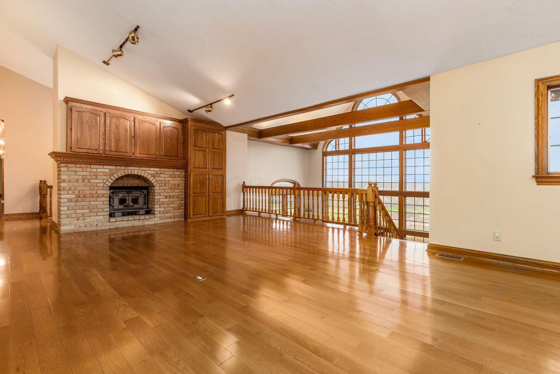 4100 White Road Centerburg, OH 43011 - Photo 10 of 43 Great Room