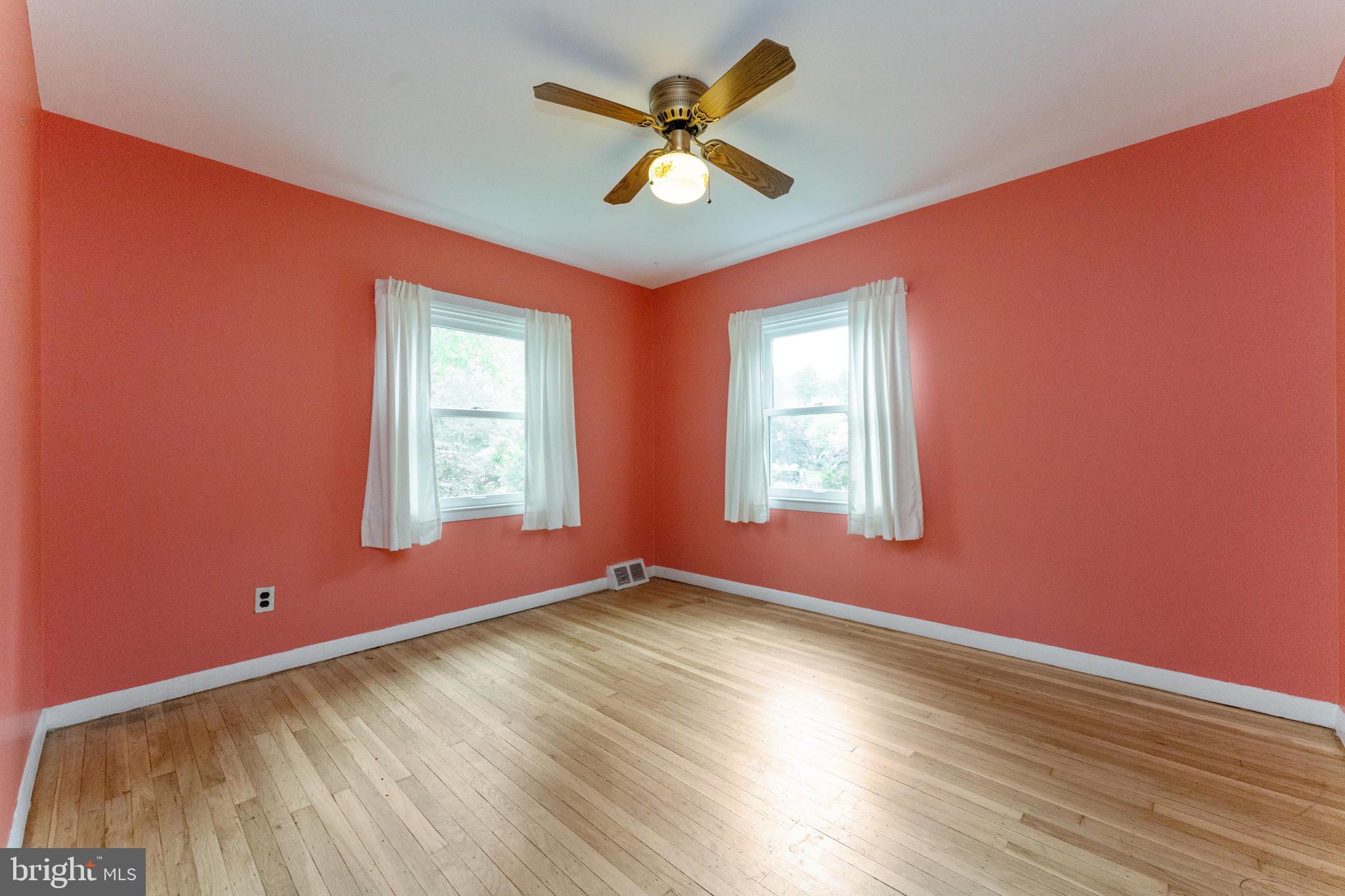 8444 Chippewa Road Philadelphia, PA 19128 - Photo 17 of 30