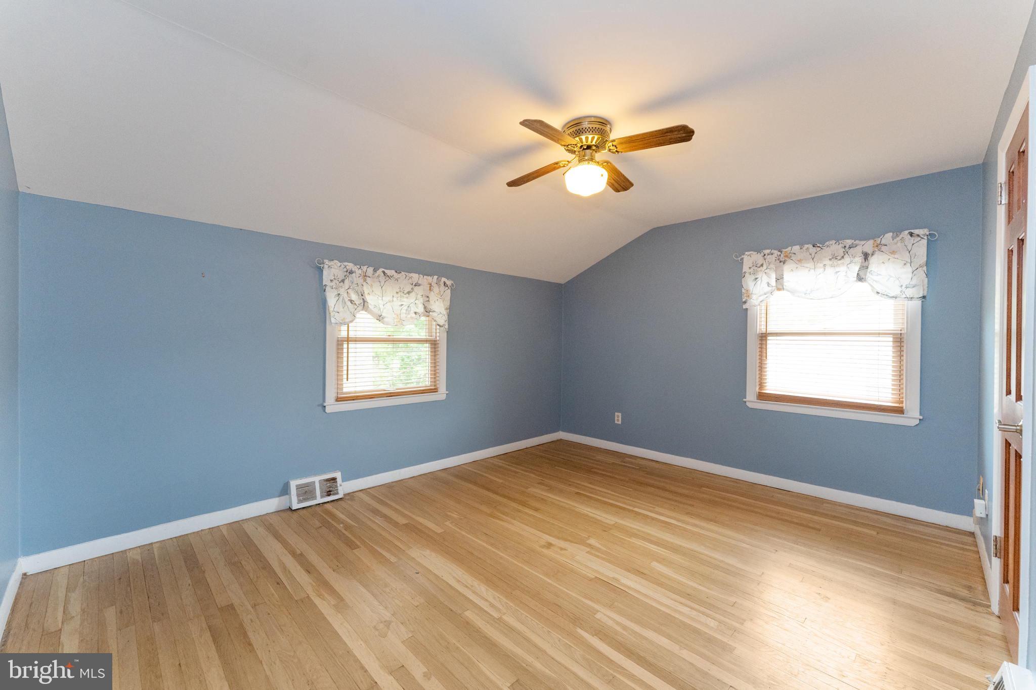 8444 Chippewa Road Philadelphia, PA 19128 - Photo 19 of 30