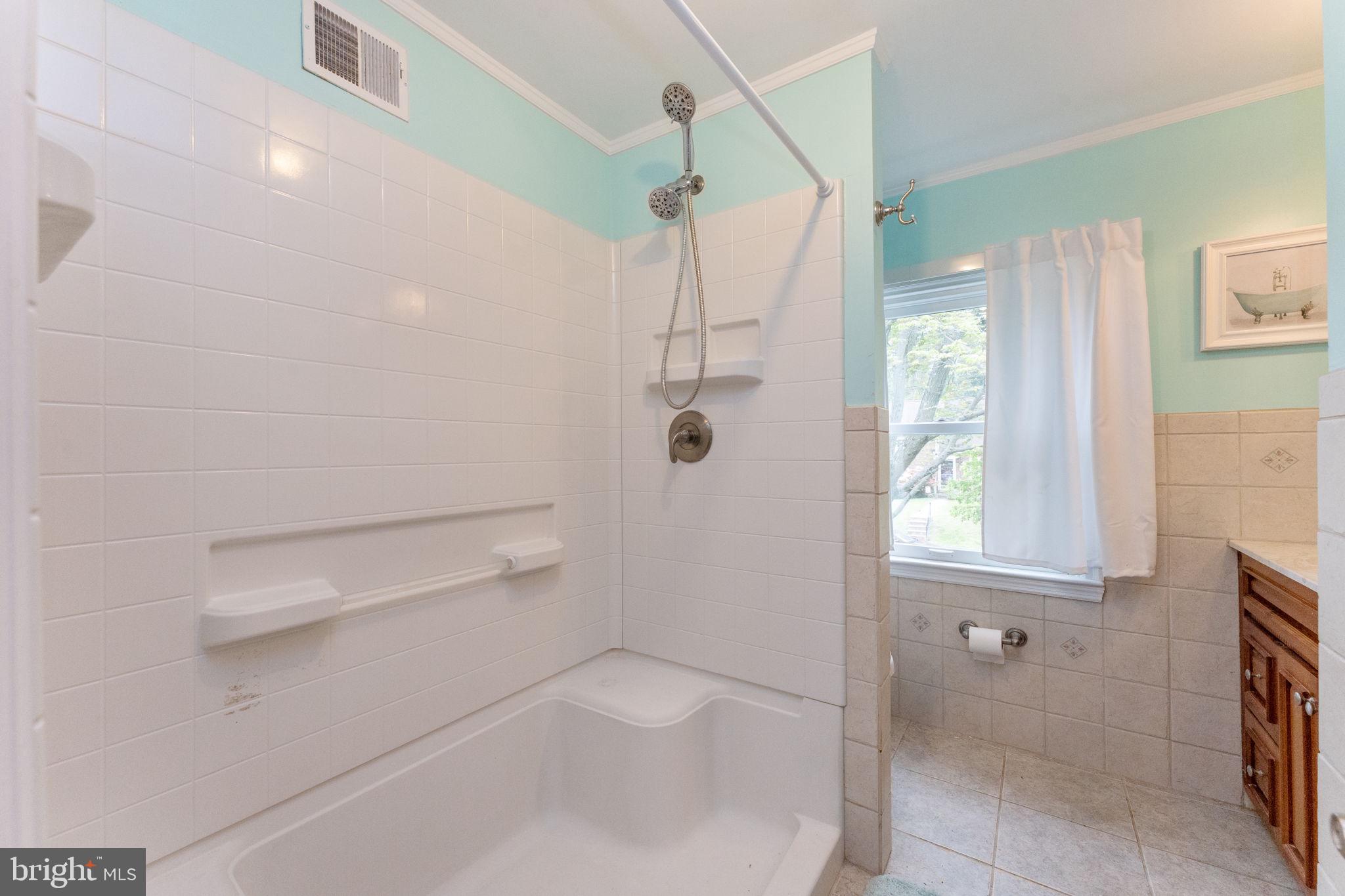 8444 Chippewa Road Philadelphia, PA 19128 - Photo 23 of 30