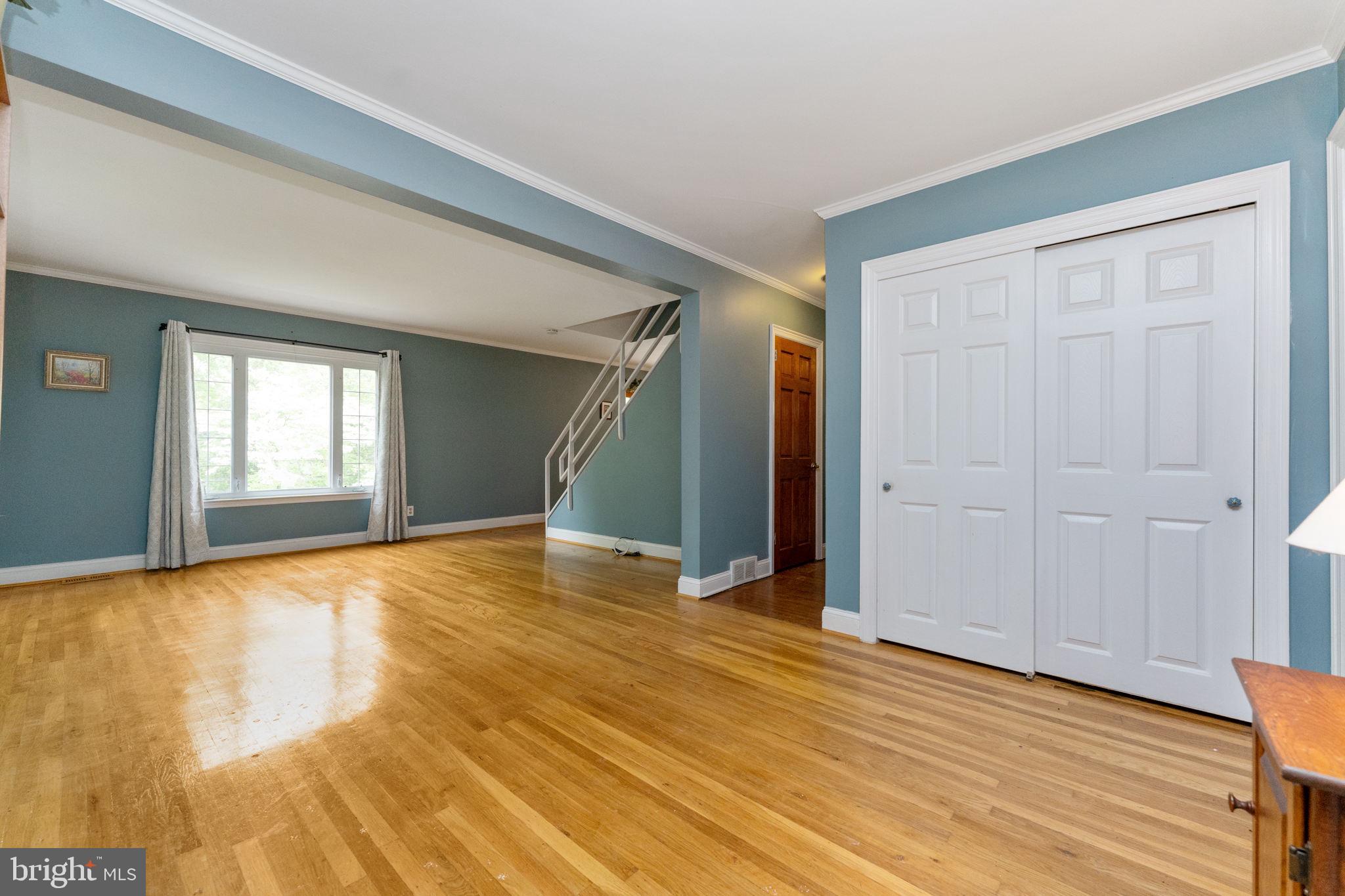 8444 Chippewa Road Philadelphia, PA 19128 - Photo 5 of 30